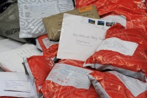 Poppy Parcels - A Patriotic Call to Yarn